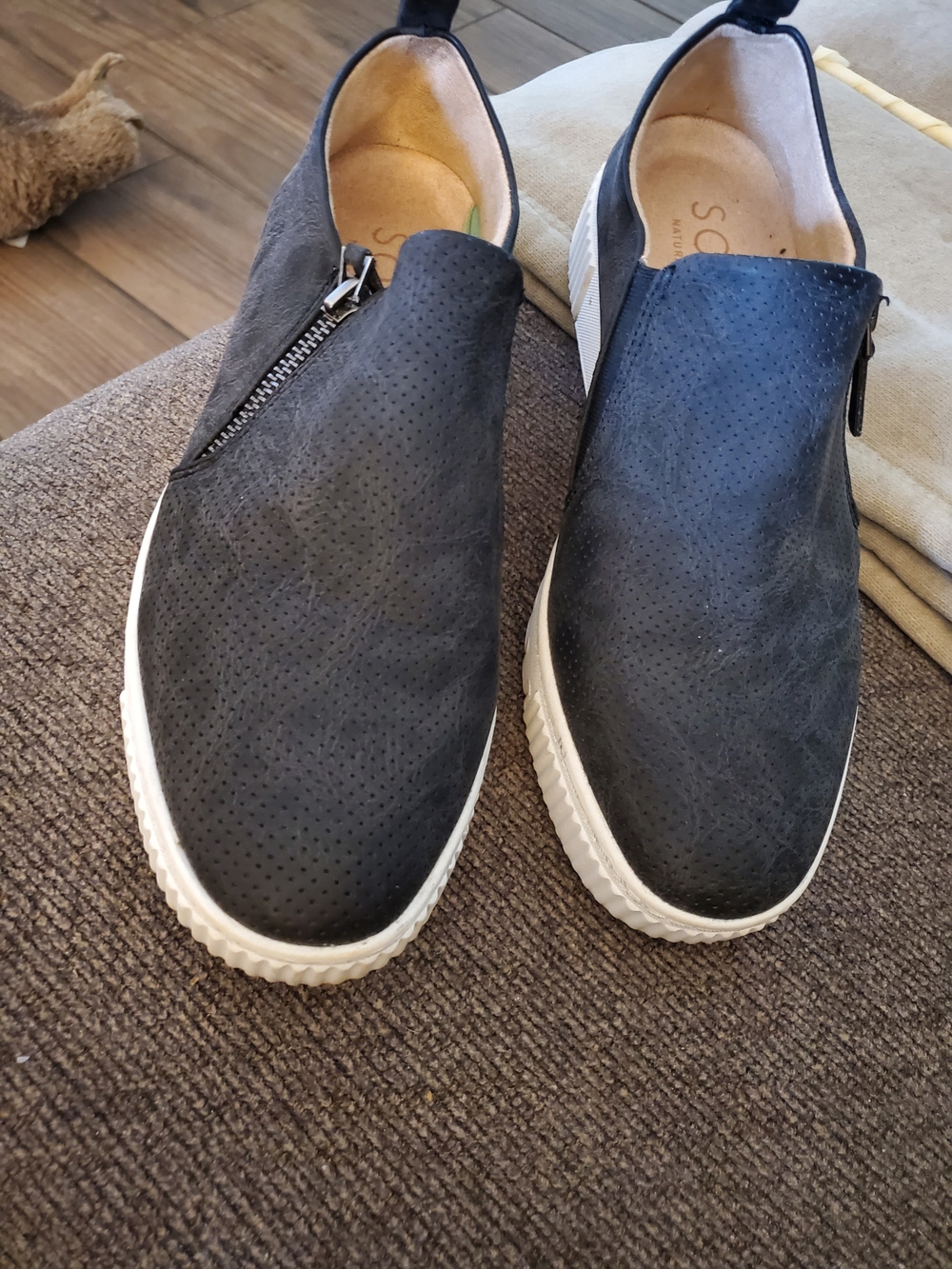 Naturalizer Soul Perforated Slip-On Loafers with White Soles and Side Zipper